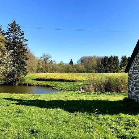 Maison De Charme A Joue-Du-Bois Avec Vue Sur Le Lac Villa Exterior photo