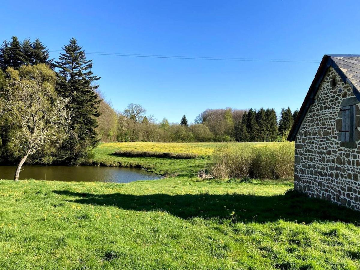 Maison De Charme A Joue-Du-Bois Avec Vue Sur Le Lac Villa Exterior photo